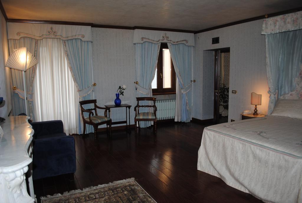 Hotel Locanda San Giacomo Agliano Terme Quarto foto